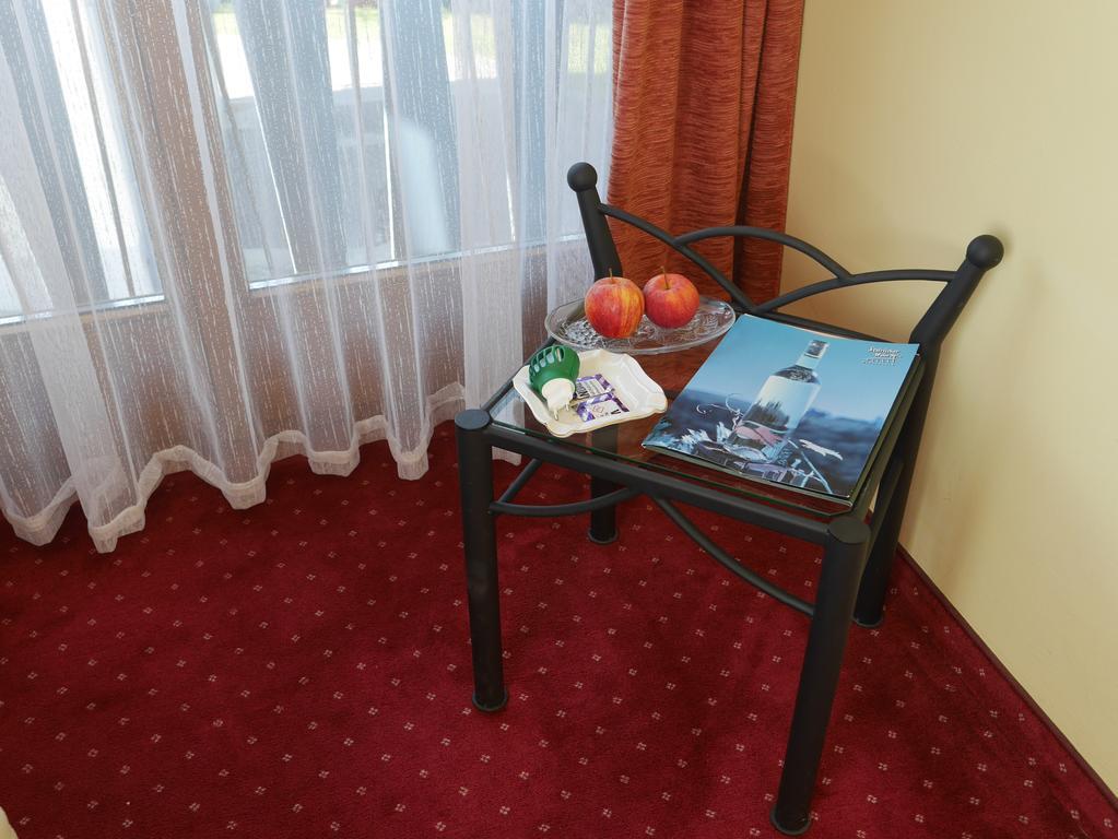 Hotel Garni Hoechschmied Lassnitzhoehe Extérieur photo